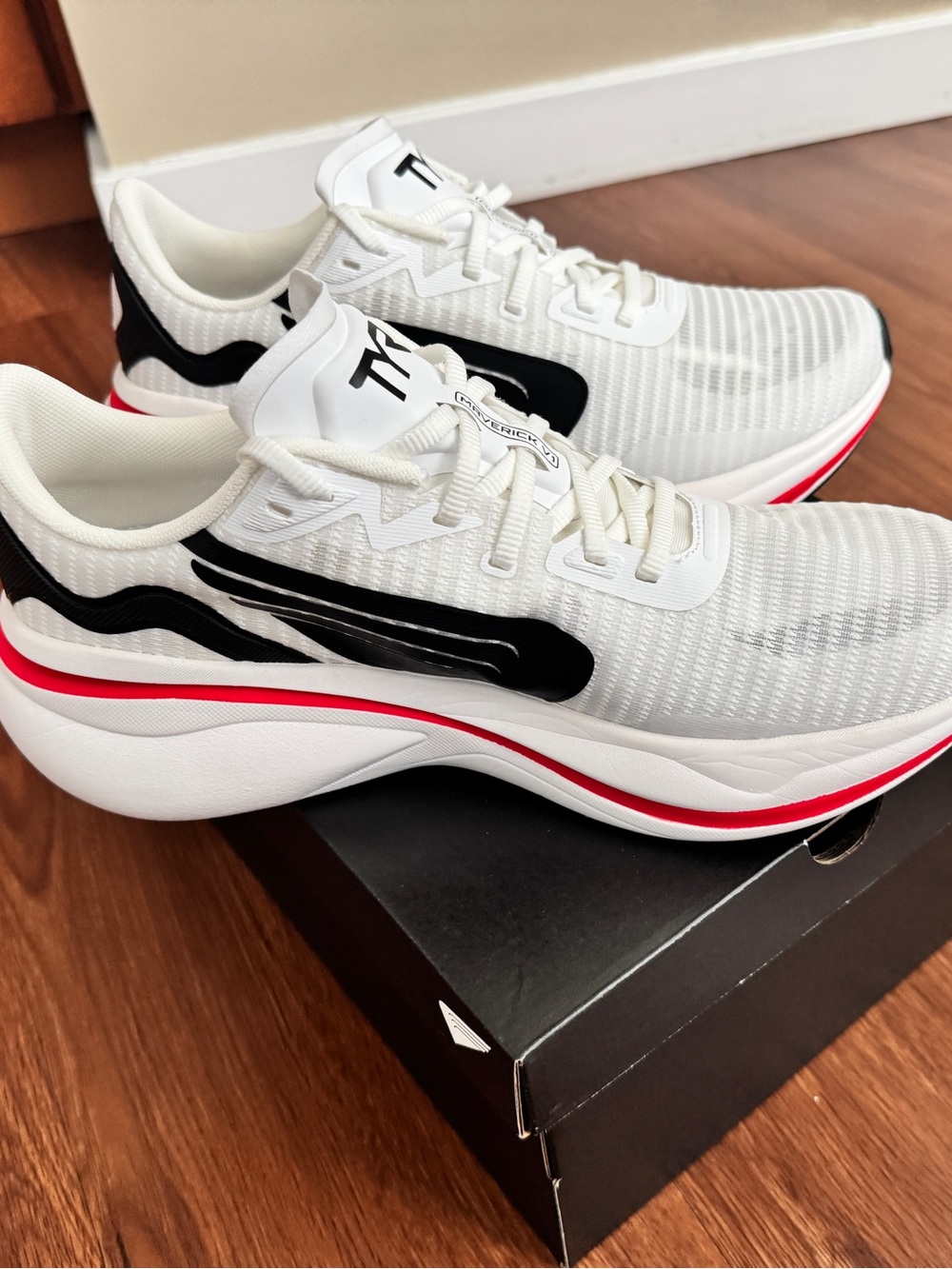 NEW!! TYR Men’s Maverick-V1 Runners - Lightweight Performance Trainers, Wide Toe